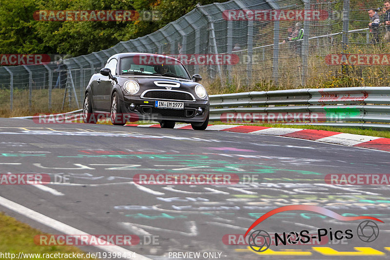 Bild #19398434 - Touristenfahrten Nürburgring Nordschleife (03.10.2022)