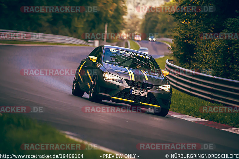 Bild #19409104 - Touristenfahrten Nürburgring Nordschleife (03.10.2022)