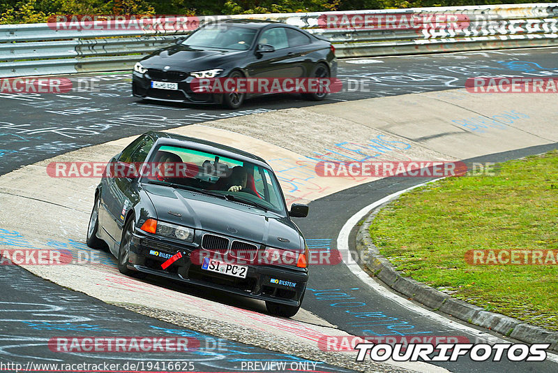 Bild #19416625 - Touristenfahrten Nürburgring Nordschleife (03.10.2022)