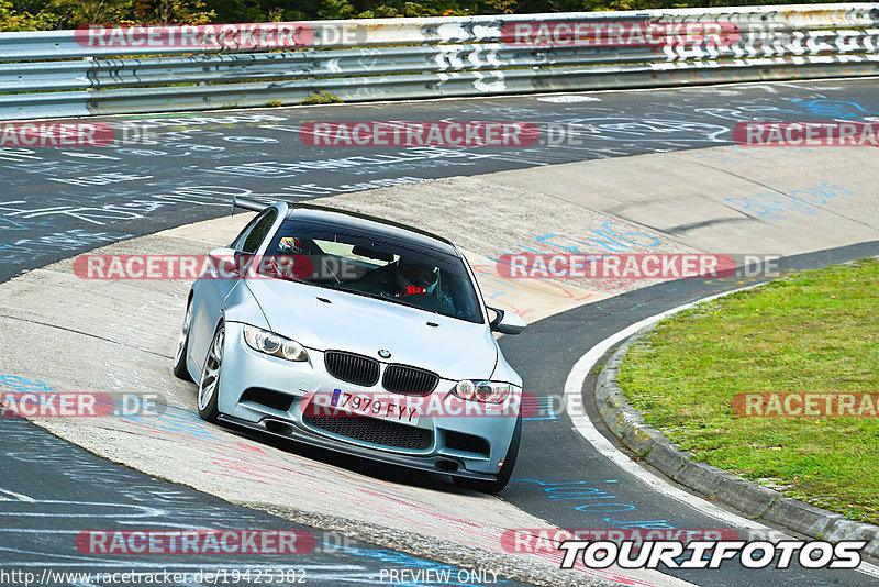 Bild #19425382 - Touristenfahrten Nürburgring Nordschleife (03.10.2022)