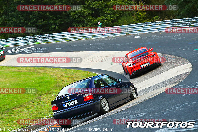 Bild #19425456 - Touristenfahrten Nürburgring Nordschleife (03.10.2022)