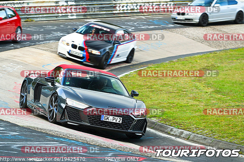 Bild #19425470 - Touristenfahrten Nürburgring Nordschleife (03.10.2022)