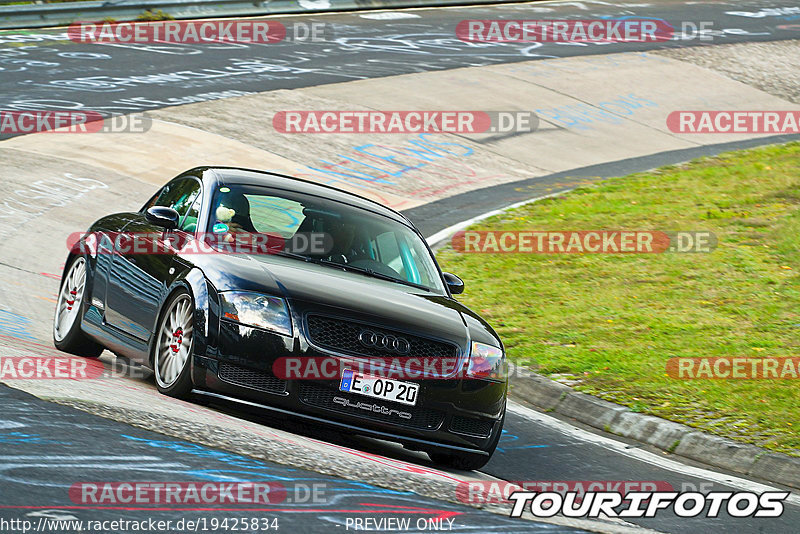 Bild #19425834 - Touristenfahrten Nürburgring Nordschleife (03.10.2022)