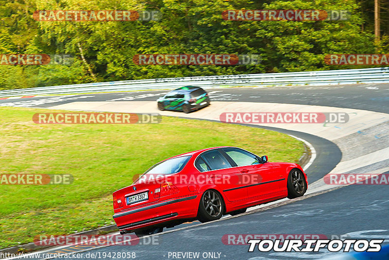 Bild #19428058 - Touristenfahrten Nürburgring Nordschleife (03.10.2022)