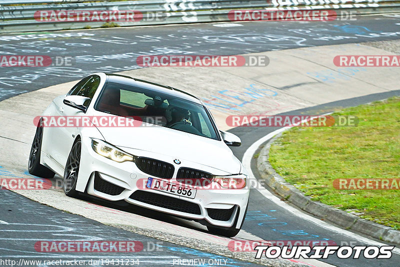 Bild #19431234 - Touristenfahrten Nürburgring Nordschleife (03.10.2022)