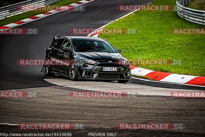 Bild #19433696 - Touristenfahrten Nürburgring Nordschleife (03.10.2022)