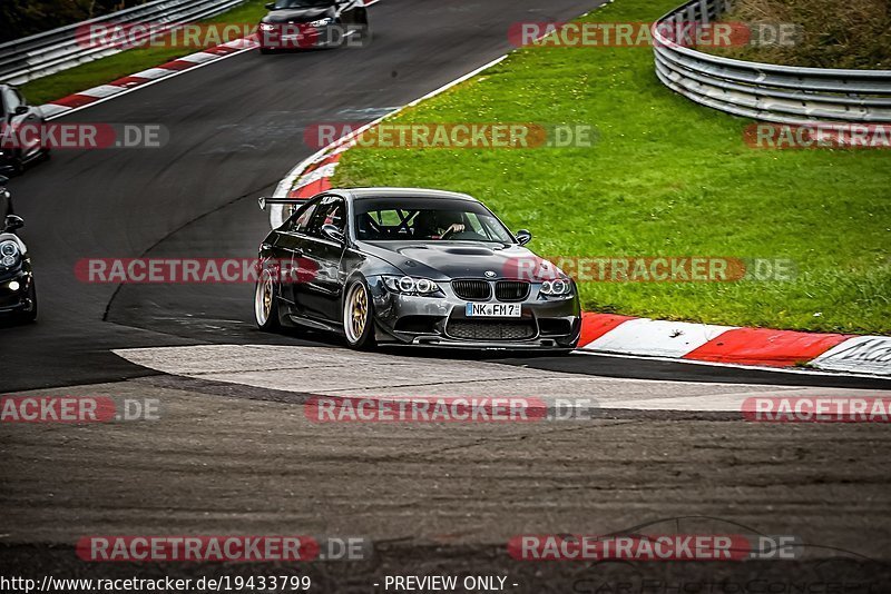 Bild #19433799 - Touristenfahrten Nürburgring Nordschleife (03.10.2022)