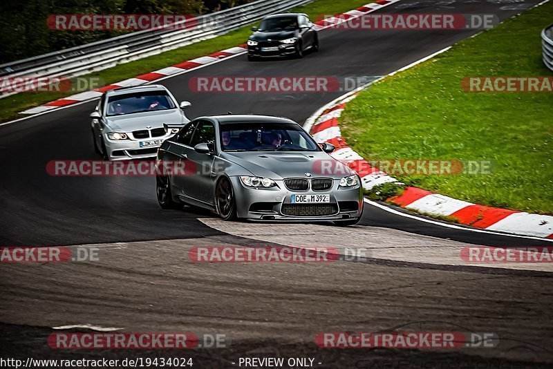 Bild #19434024 - Touristenfahrten Nürburgring Nordschleife (03.10.2022)