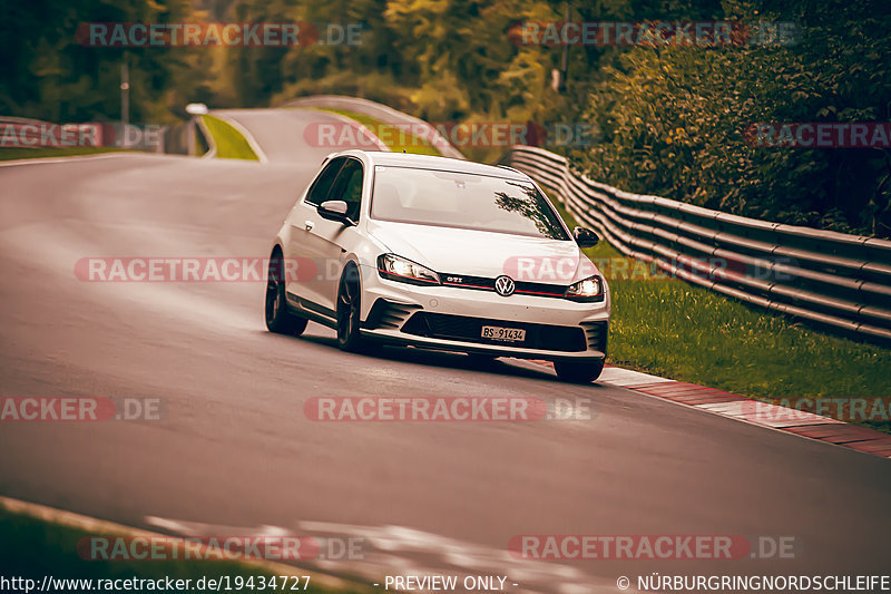 Bild #19434727 - Touristenfahrten Nürburgring Nordschleife (03.10.2022)