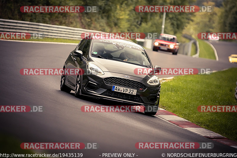 Bild #19435139 - Touristenfahrten Nürburgring Nordschleife (03.10.2022)