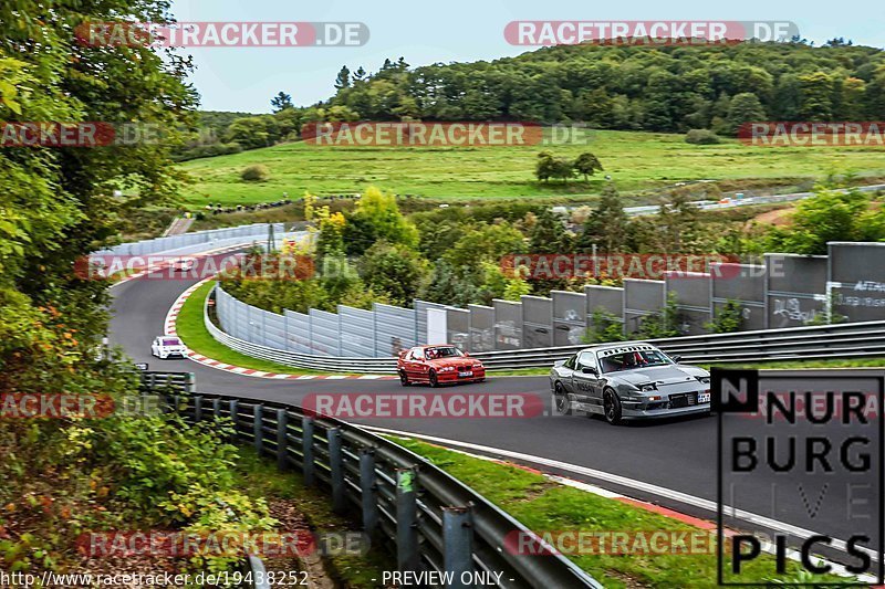 Bild #19438252 - Touristenfahrten Nürburgring Nordschleife (03.10.2022)