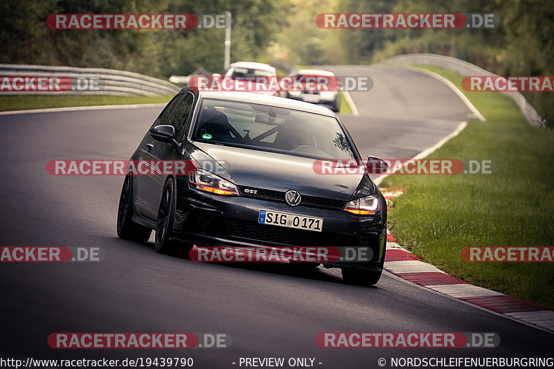 Bild #19439790 - Touristenfahrten Nürburgring Nordschleife (03.10.2022)