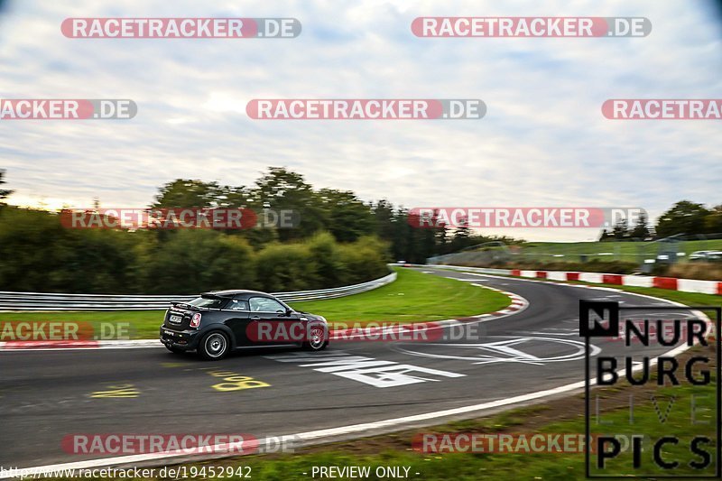 Bild #19452942 - Touristenfahrten Nürburgring Nordschleife (03.10.2022)