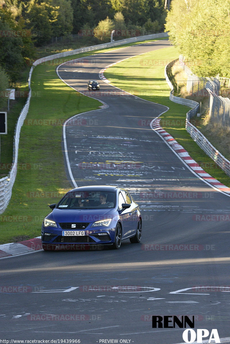 Bild #19439966 - Touristenfahrten Nürburgring Nordschleife (04.10.2022)