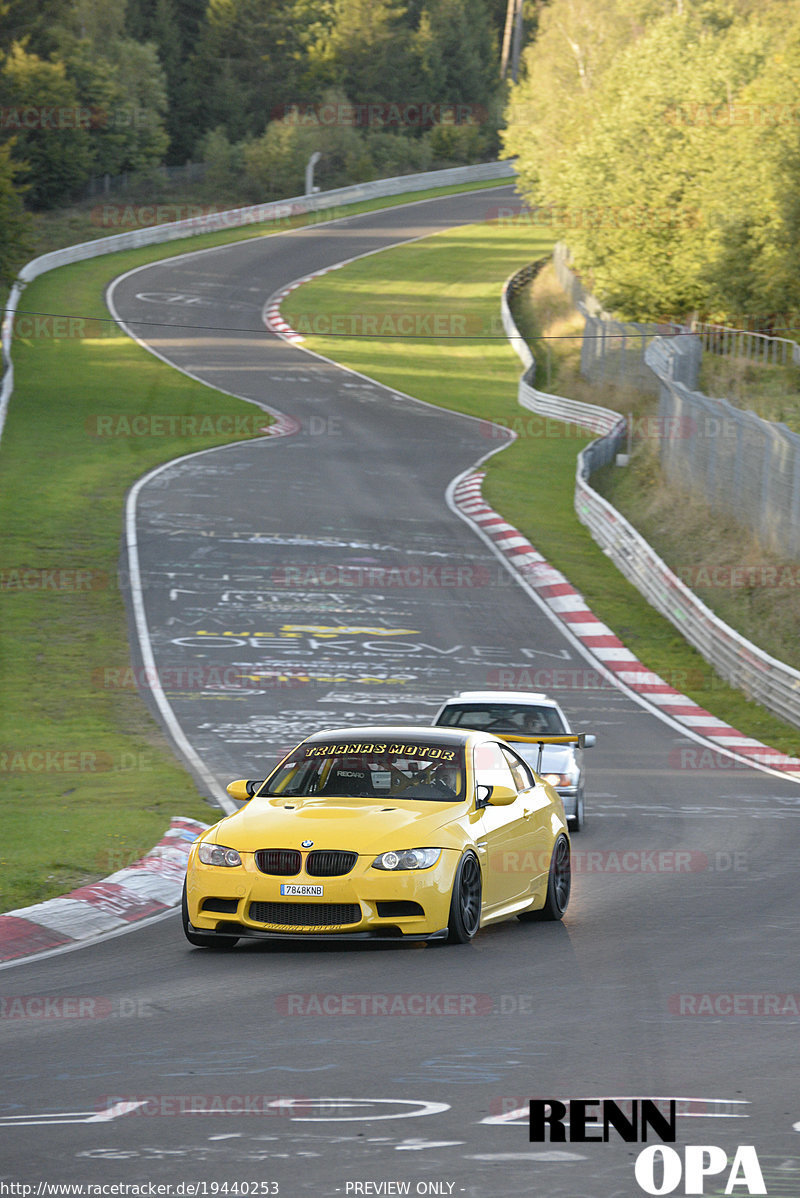 Bild #19440253 - Touristenfahrten Nürburgring Nordschleife (04.10.2022)