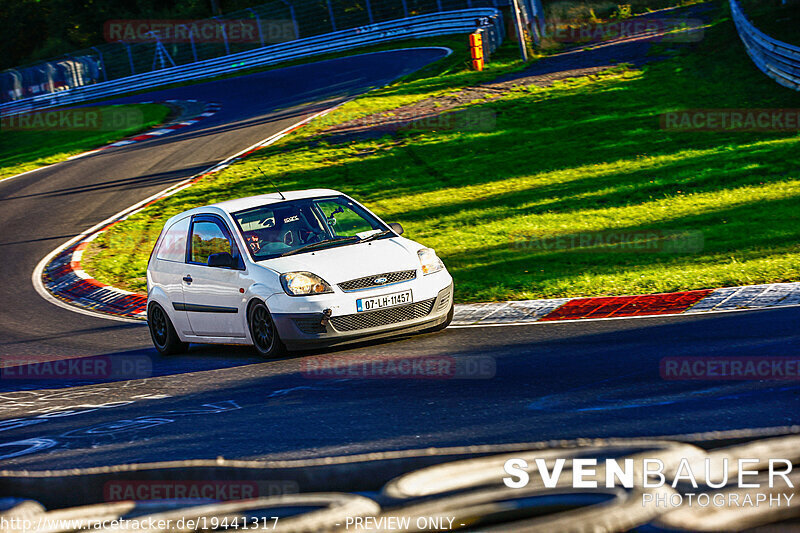 Bild #19441317 - Touristenfahrten Nürburgring Nordschleife (04.10.2022)