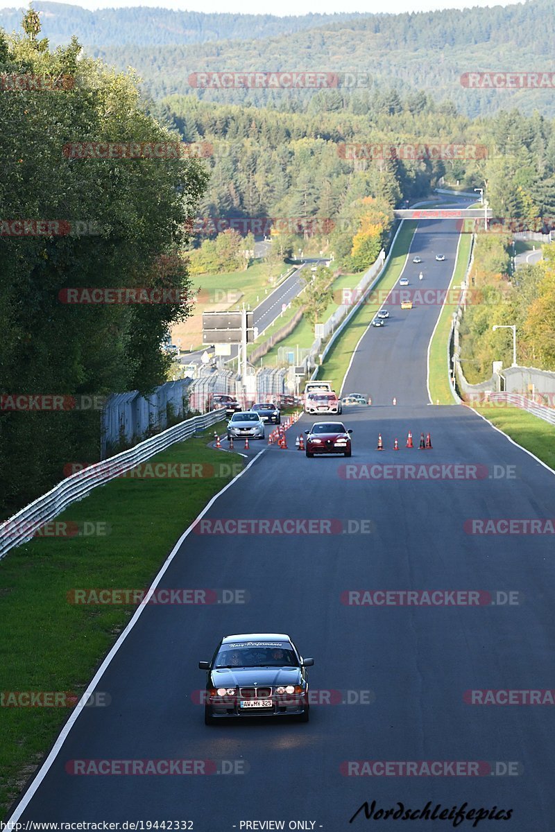 Bild #19442332 - Touristenfahrten Nürburgring Nordschleife (04.10.2022)