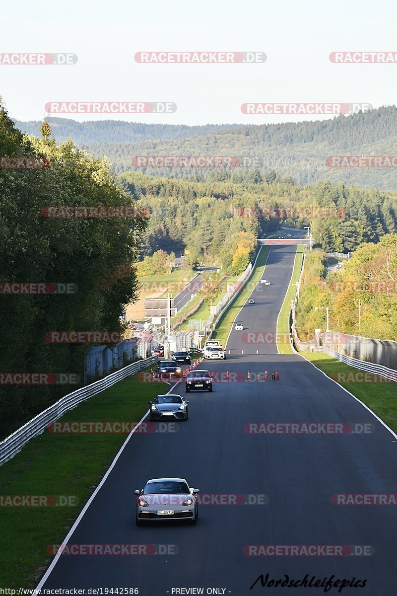 Bild #19442586 - Touristenfahrten Nürburgring Nordschleife (04.10.2022)