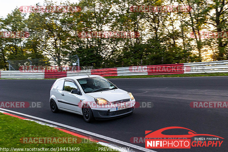 Bild #19443409 - Touristenfahrten Nürburgring Nordschleife (04.10.2022)