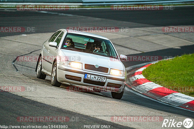 Bild #19443980 - Touristenfahrten Nürburgring Nordschleife (04.10.2022)