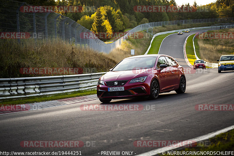 Bild #19444251 - Touristenfahrten Nürburgring Nordschleife (04.10.2022)