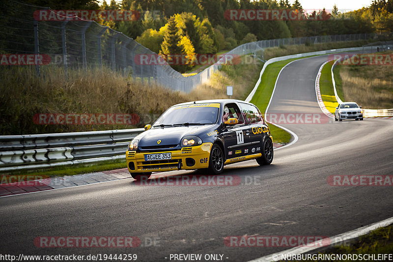 Bild #19444259 - Touristenfahrten Nürburgring Nordschleife (04.10.2022)