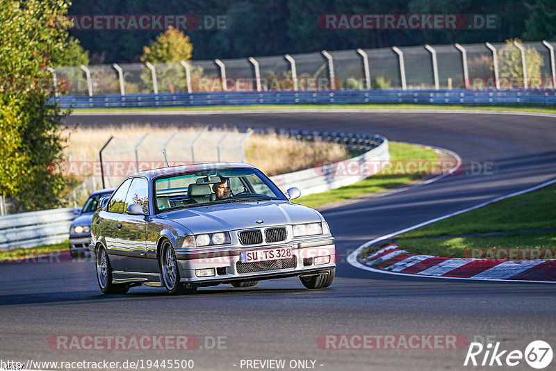 Bild #19445500 - Touristenfahrten Nürburgring Nordschleife (04.10.2022)