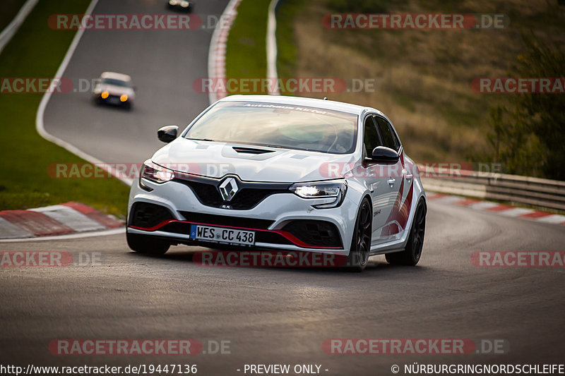 Bild #19447136 - Touristenfahrten Nürburgring Nordschleife (04.10.2022)