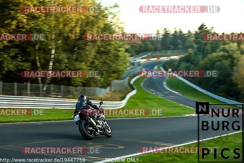 Bild #19447759 - Touristenfahrten Nürburgring Nordschleife (04.10.2022)