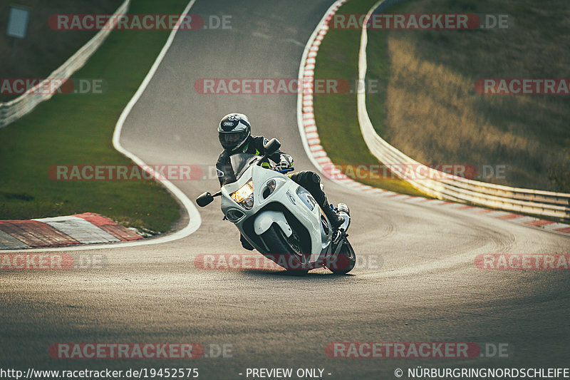 Bild #19452575 - Touristenfahrten Nürburgring Nordschleife (04.10.2022)