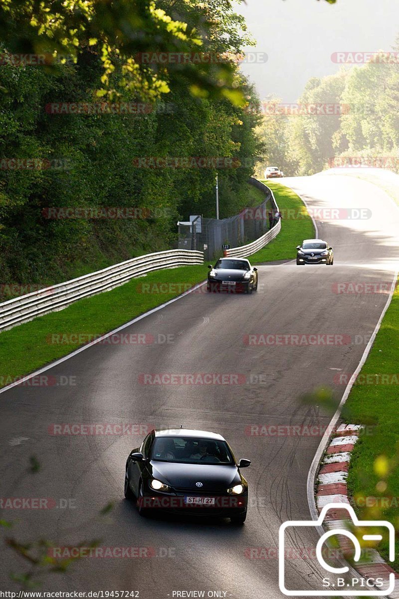 Bild #19457242 - Touristenfahrten Nürburgring Nordschleife (05.10.2022)