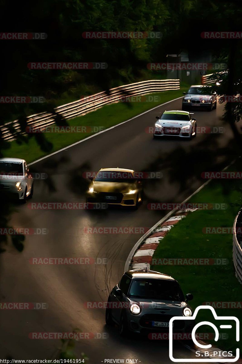 Bild #19461954 - Touristenfahrten Nürburgring Nordschleife (05.10.2022)