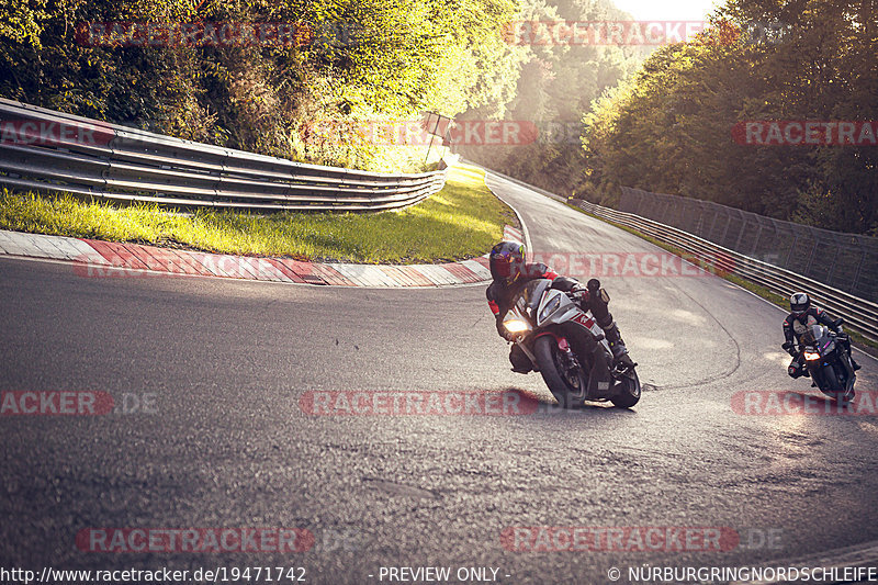 Bild #19471742 - Touristenfahrten Nürburgring Nordschleife (05.10.2022)