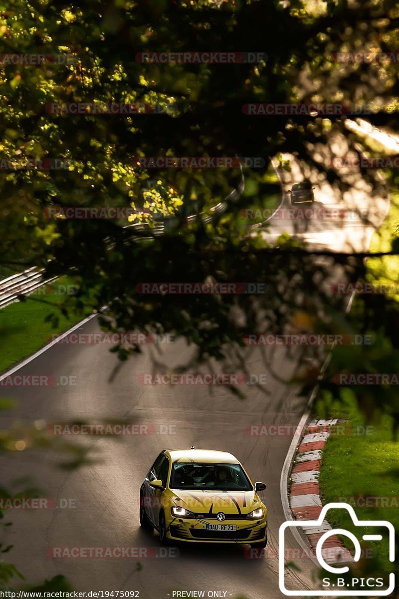 Bild #19475092 - Touristenfahrten Nürburgring Nordschleife (06.10.2022)