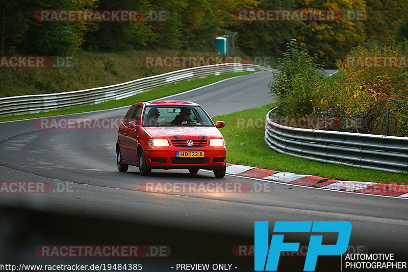 Bild #19484385 - Touristenfahrten Nürburgring Nordschleife (08.10.2022)