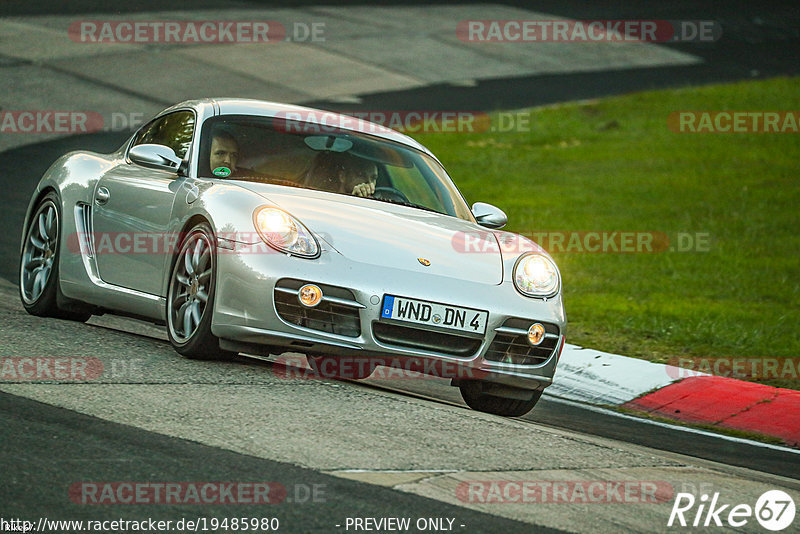 Bild #19485980 - Touristenfahrten Nürburgring Nordschleife (08.10.2022)