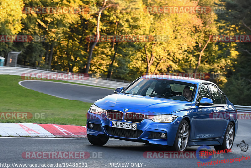 Bild #19486031 - Touristenfahrten Nürburgring Nordschleife (08.10.2022)