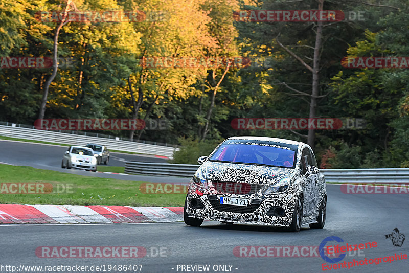 Bild #19486407 - Touristenfahrten Nürburgring Nordschleife (08.10.2022)