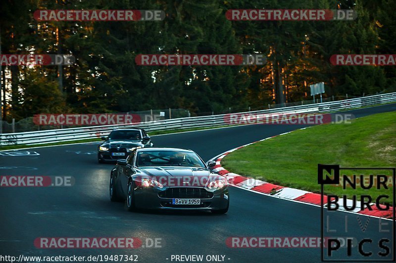 Bild #19487342 - Touristenfahrten Nürburgring Nordschleife (08.10.2022)