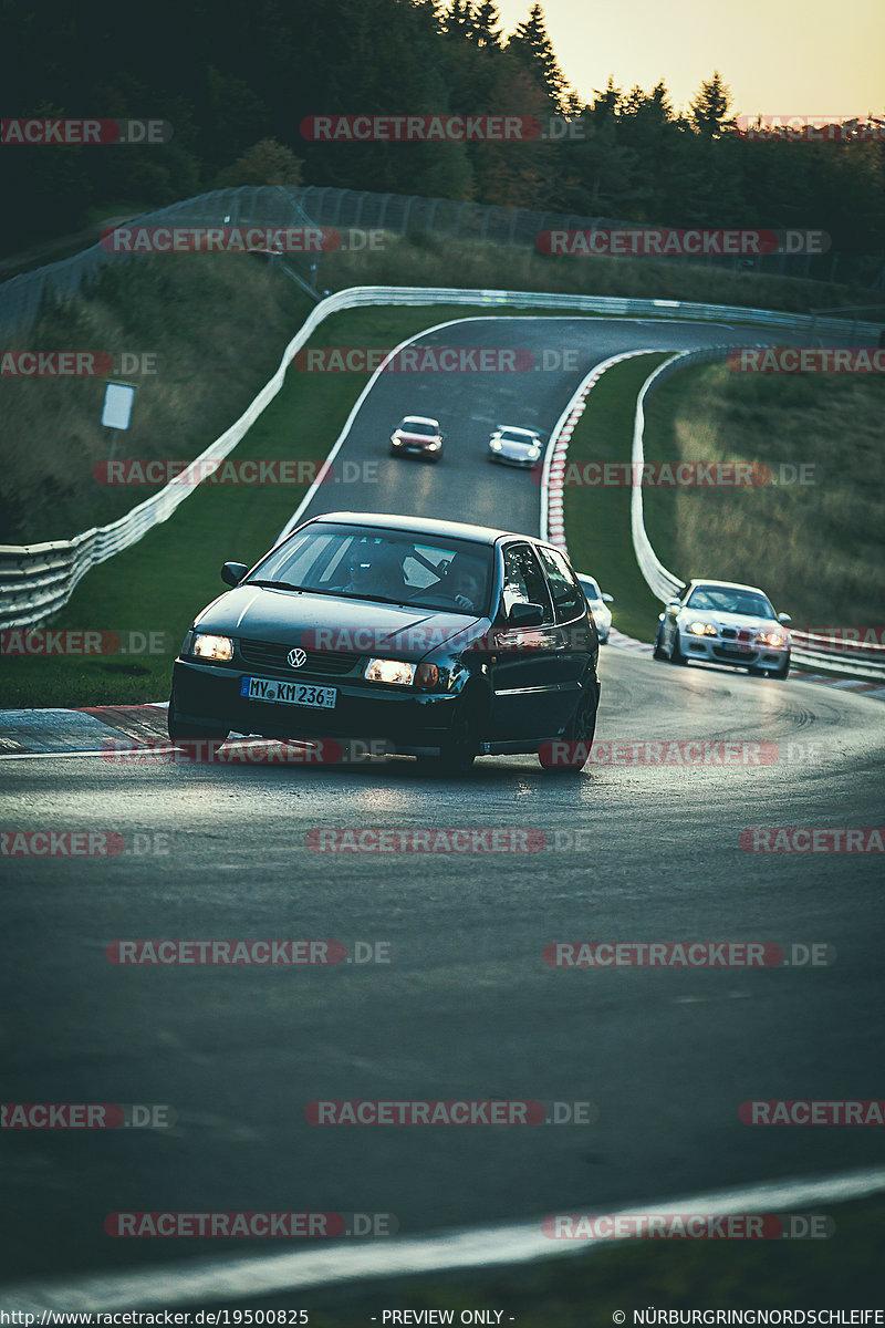 Bild #19500825 - Touristenfahrten Nürburgring Nordschleife (09.10.2022)