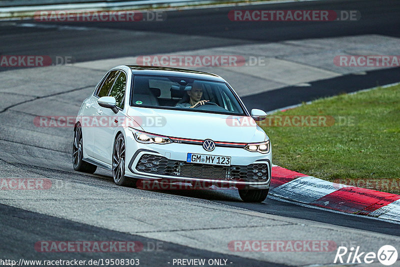 Bild #19508303 - Touristenfahrten Nürburgring Nordschleife (11.10.2022)