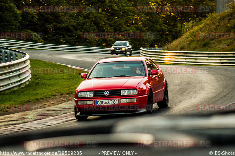 Bild #19509235 - Touristenfahrten Nürburgring Nordschleife (11.10.2022)