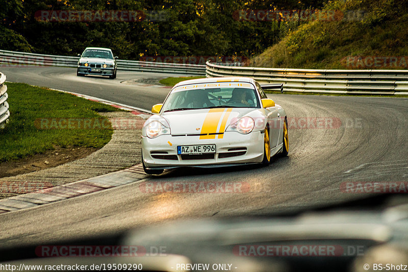 Bild #19509290 - Touristenfahrten Nürburgring Nordschleife (11.10.2022)