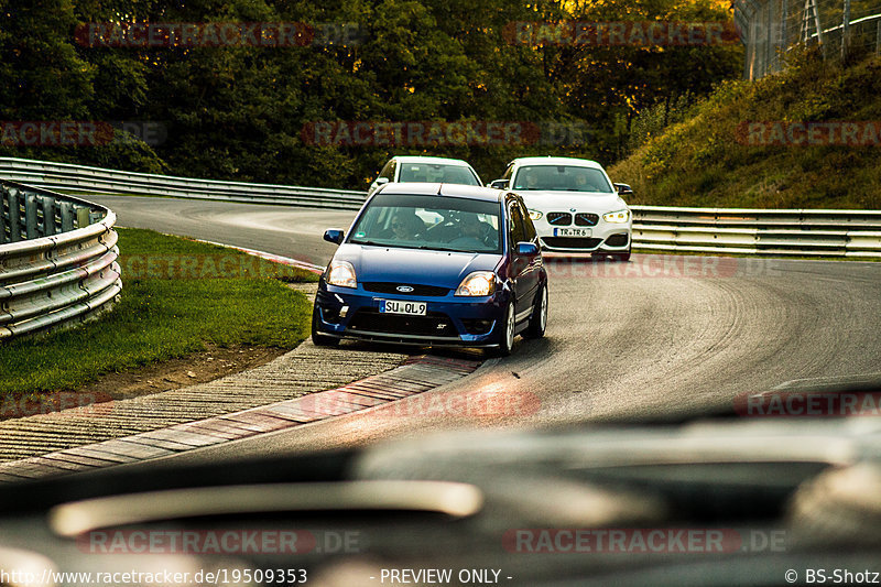 Bild #19509353 - Touristenfahrten Nürburgring Nordschleife (11.10.2022)