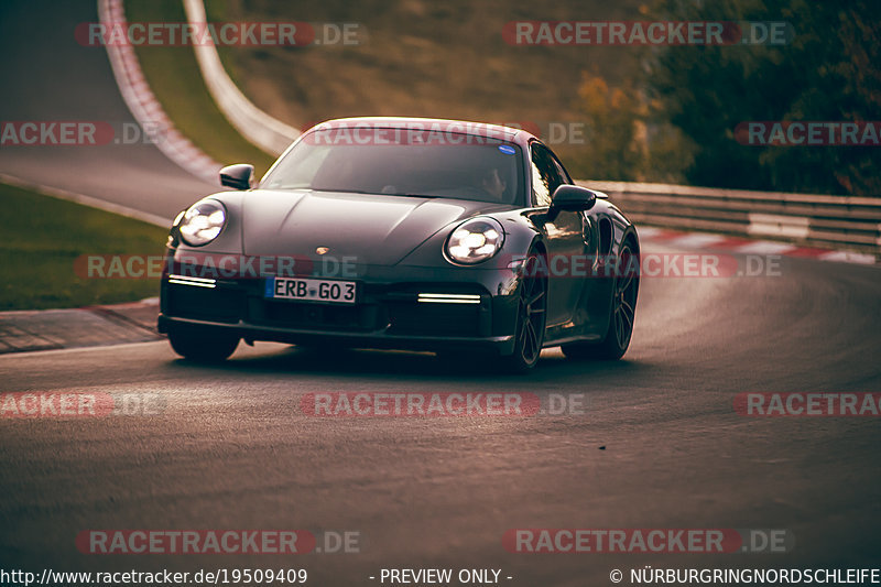 Bild #19509409 - Touristenfahrten Nürburgring Nordschleife (11.10.2022)