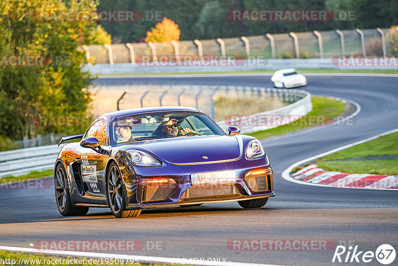 Bild #19509795 - Touristenfahrten Nürburgring Nordschleife (11.10.2022)