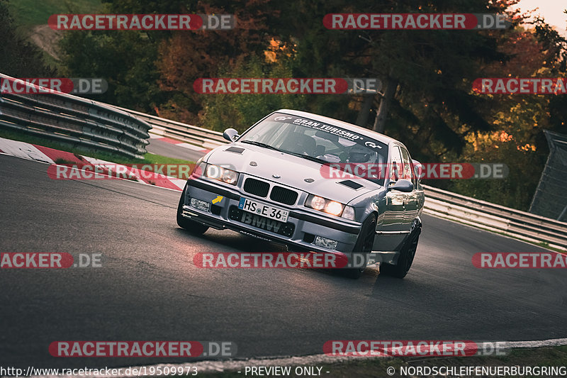 Bild #19509973 - Touristenfahrten Nürburgring Nordschleife (11.10.2022)