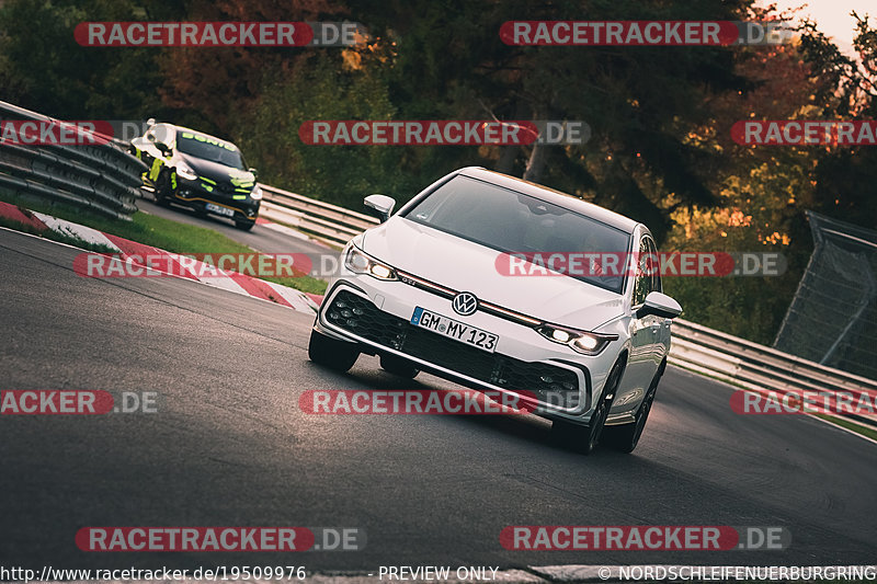 Bild #19509976 - Touristenfahrten Nürburgring Nordschleife (11.10.2022)