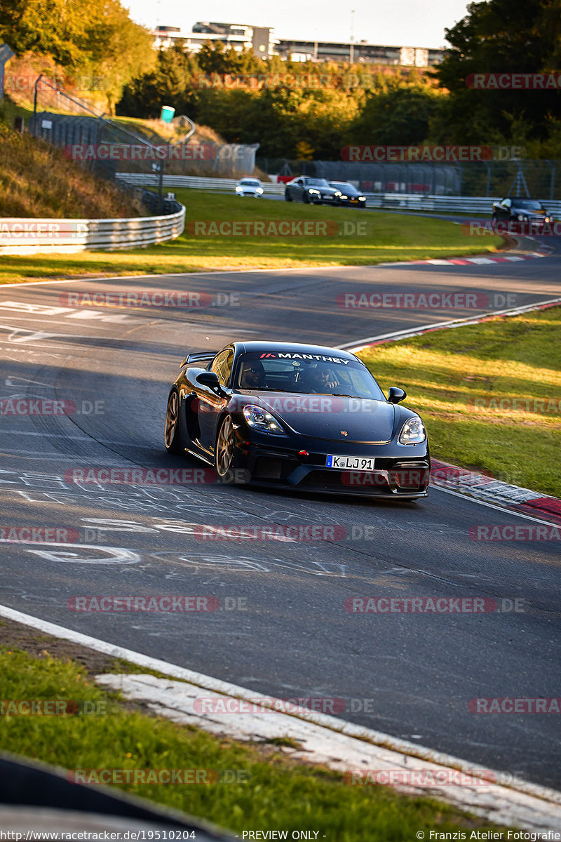 Bild #19510204 - Touristenfahrten Nürburgring Nordschleife (11.10.2022)