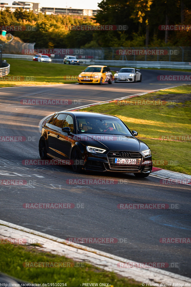 Bild #19510254 - Touristenfahrten Nürburgring Nordschleife (11.10.2022)